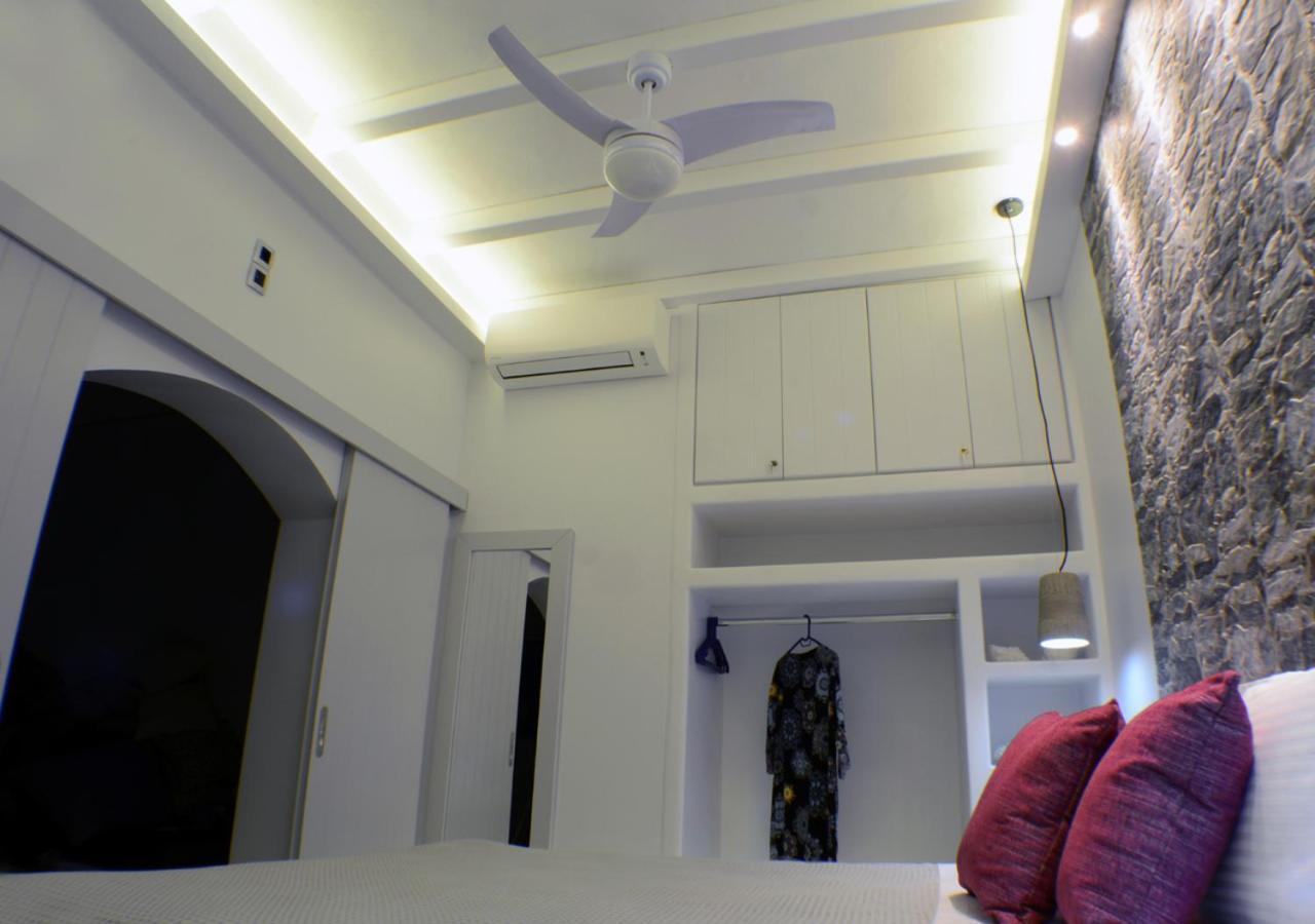 Seashell Mandrakia Sea View Villa ภายนอก รูปภาพ