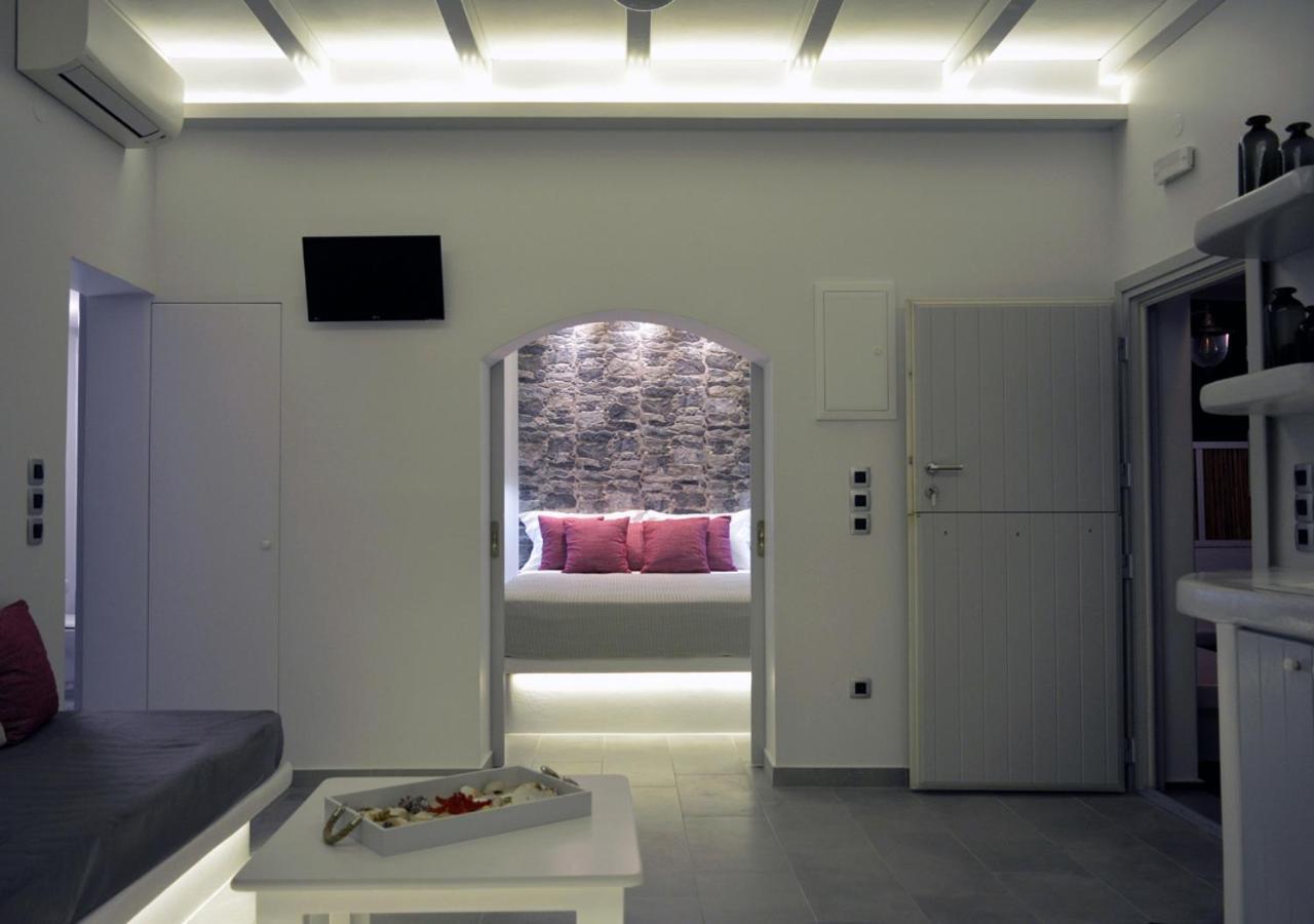Seashell Mandrakia Sea View Villa ภายนอก รูปภาพ