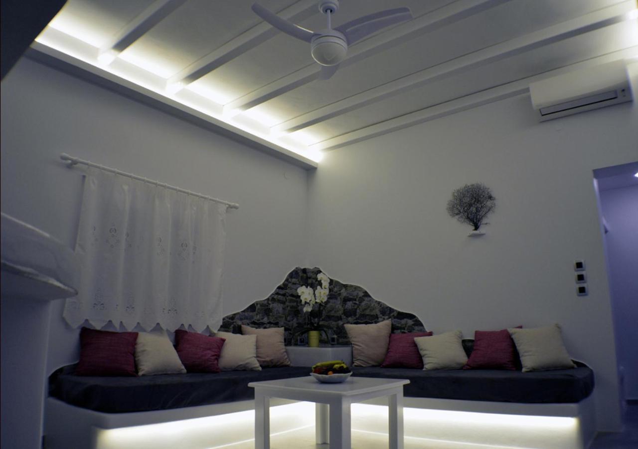 Seashell Mandrakia Sea View Villa ภายนอก รูปภาพ