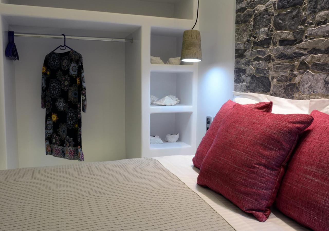 Seashell Mandrakia Sea View Villa ภายนอก รูปภาพ